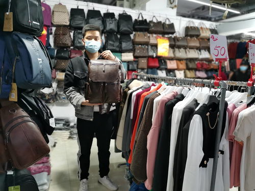 首屆春季外貿(mào)絲綢服裝商品購(gòu)物節(jié)璀璨啟幕，日用百貨琳瑯滿目